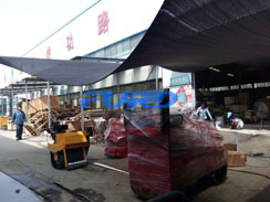 福瑞得機械微動態(tài)--座駕壓路機、手扶壓路機、灌縫機包裝發(fā)貨